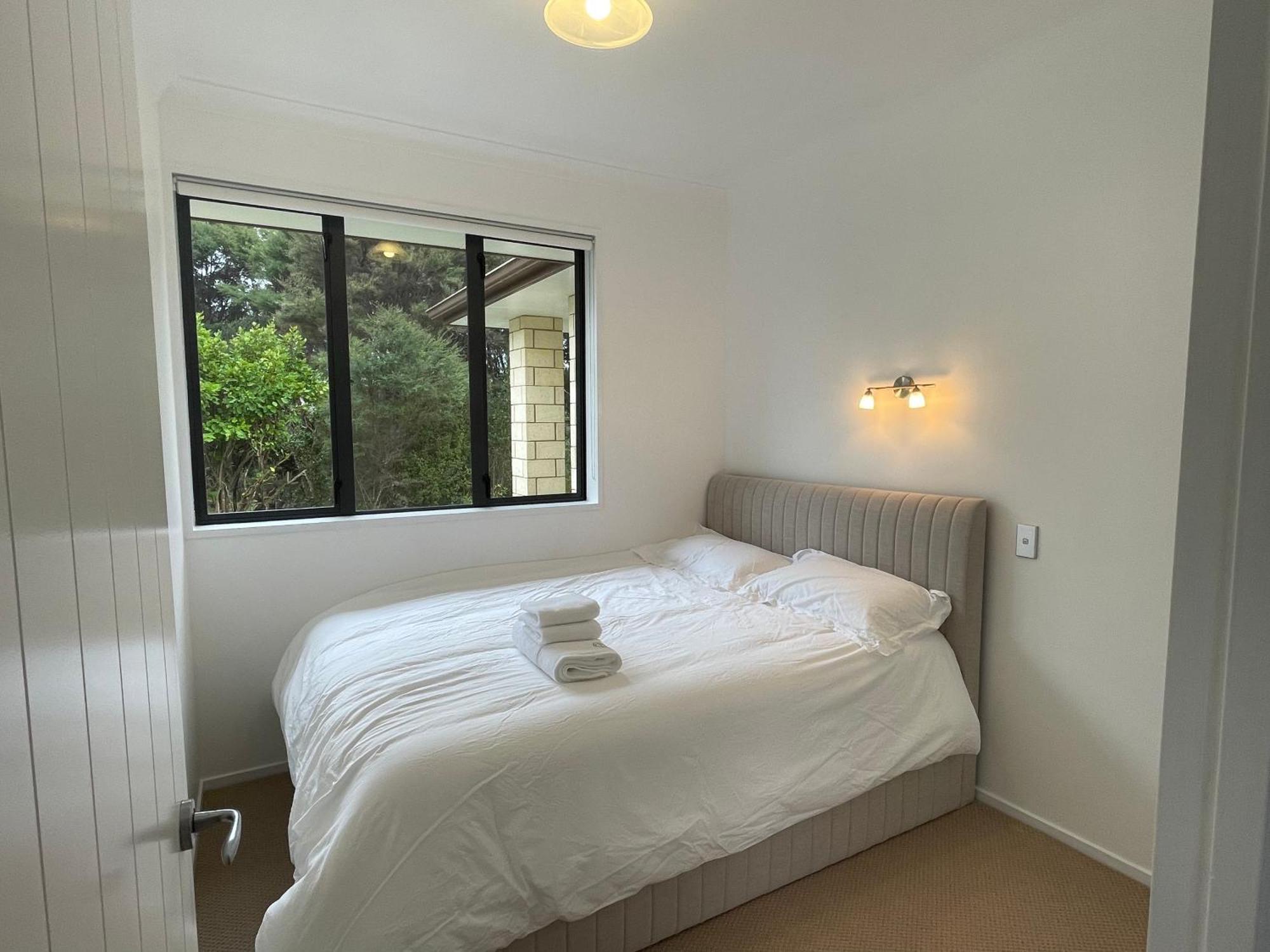 Charming Home Near Nature Auckland Exterior photo