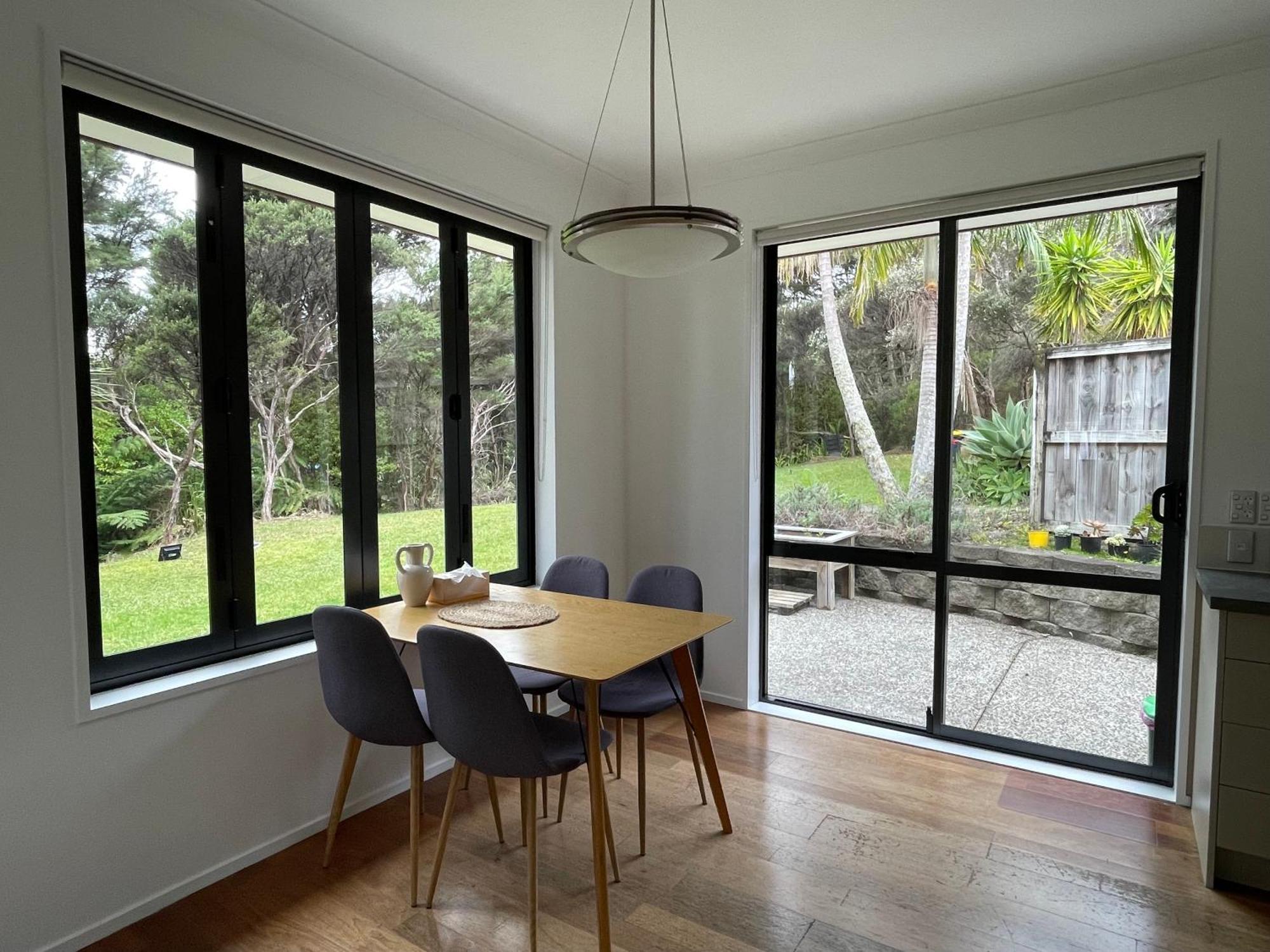Charming Home Near Nature Auckland Exterior photo